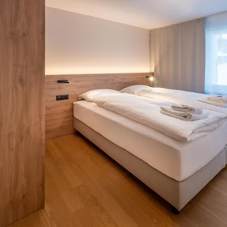Horu- New & Luxury & Access Sunnegga * Церматт